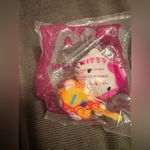 2013 Limited Edition Hello Kitty McDonalds toy